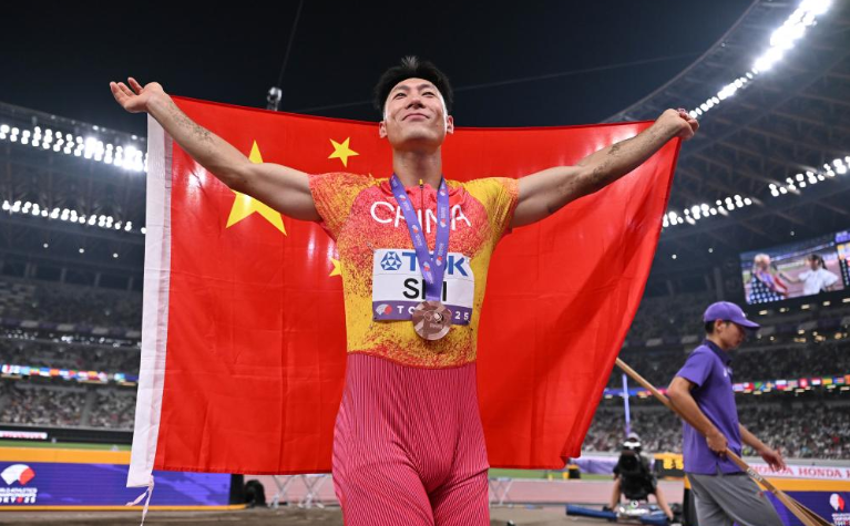 石雨豪:也无风雨也无晴